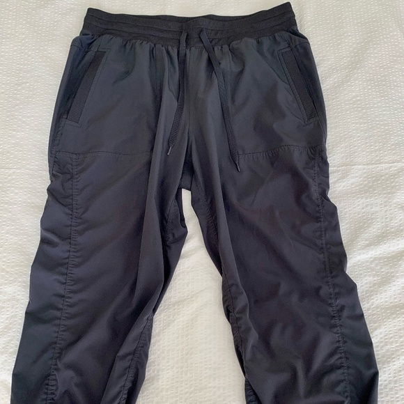 RBX Lumen Lightweight Capri Pant. Size L. Dark Grey - Picture 1 of 4